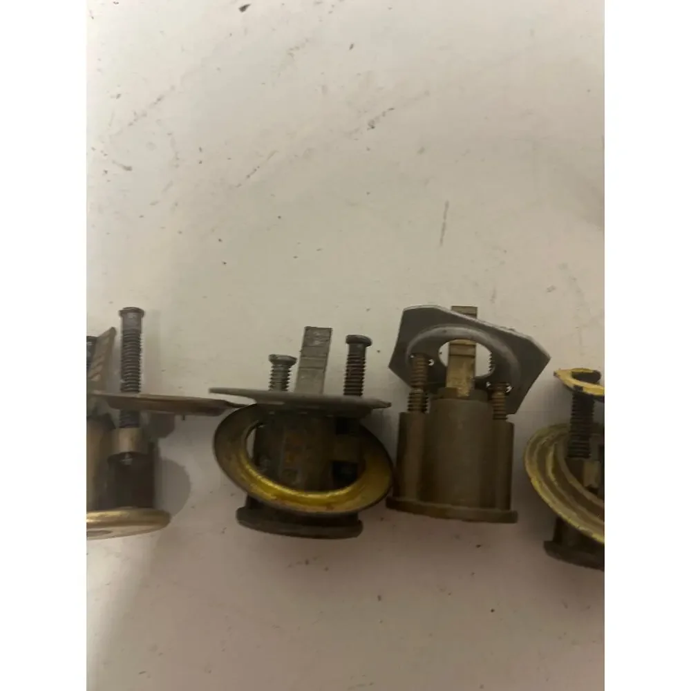 Lot of 5  vintage Yale lock cylinders No Keys For Parts Or Repair